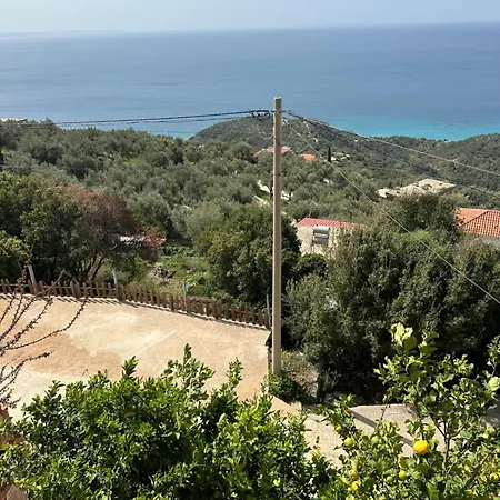 Evita's House * Lukovë